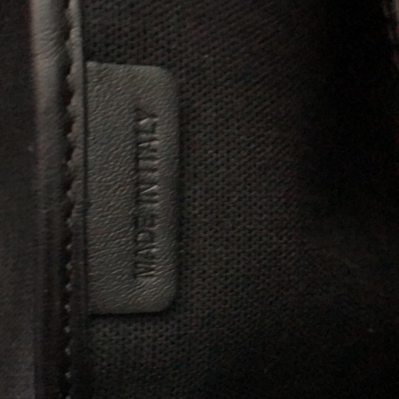 Authentic Burberry handbag with dust bag - Picture 6 of 7